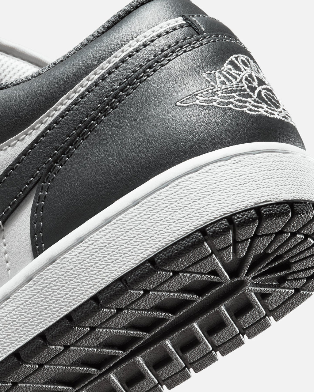 Jordan Air Jordan 1 Low Iron Grey
