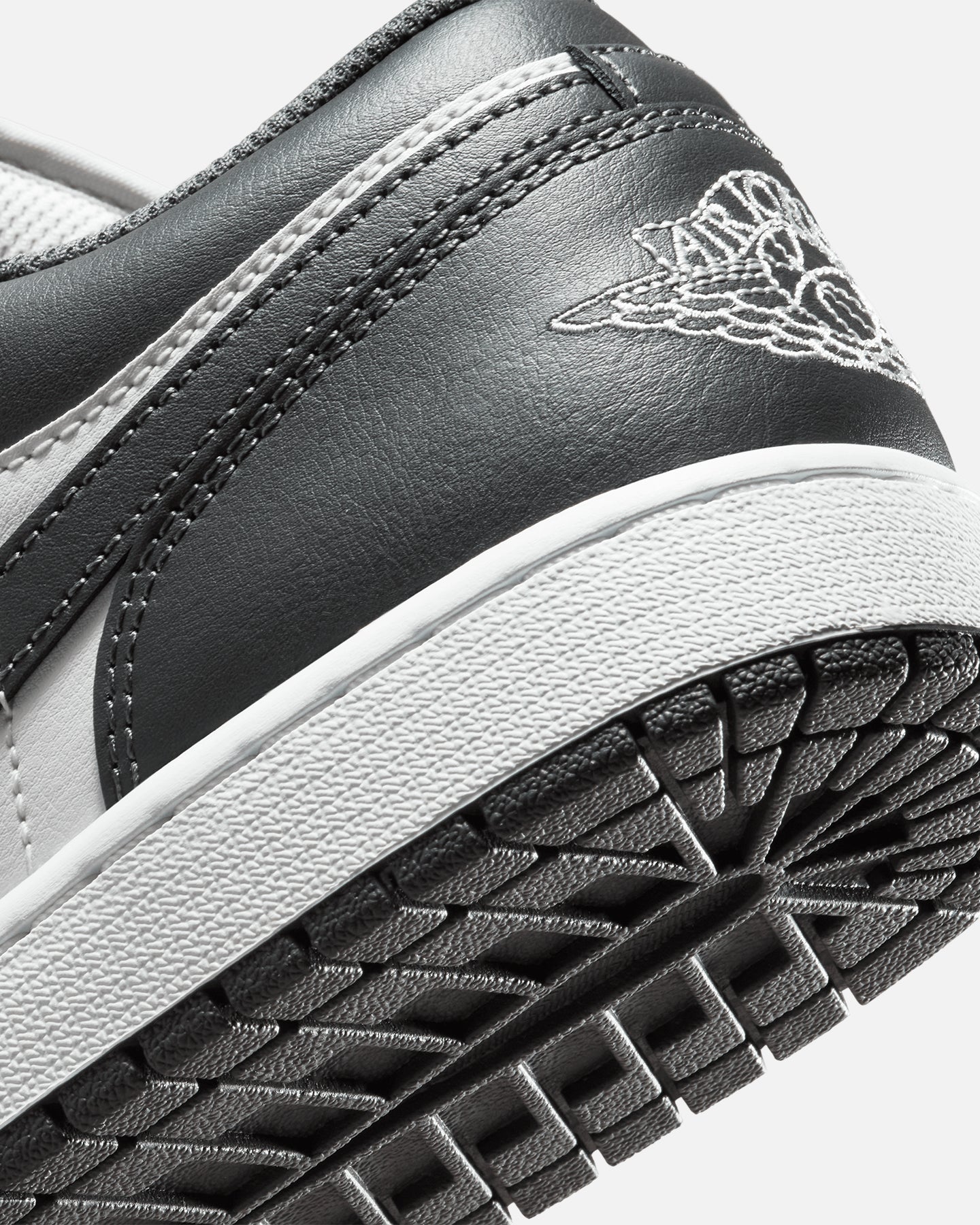 Jordan Air Jordan 1 Low Iron Grey