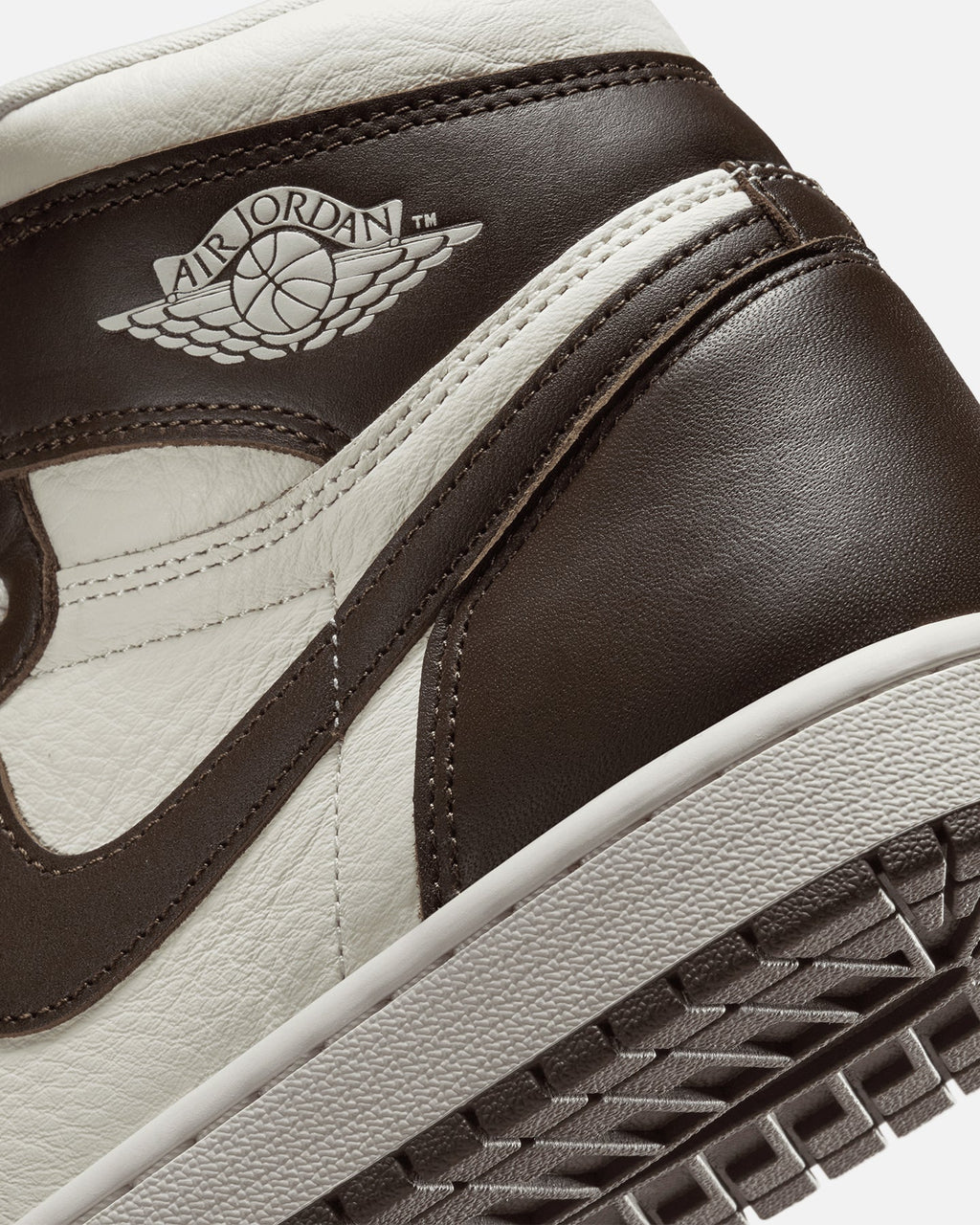 Jordan Women's Air Jordan 1 Retro High OG "Baroque Brown" Baroque Brown