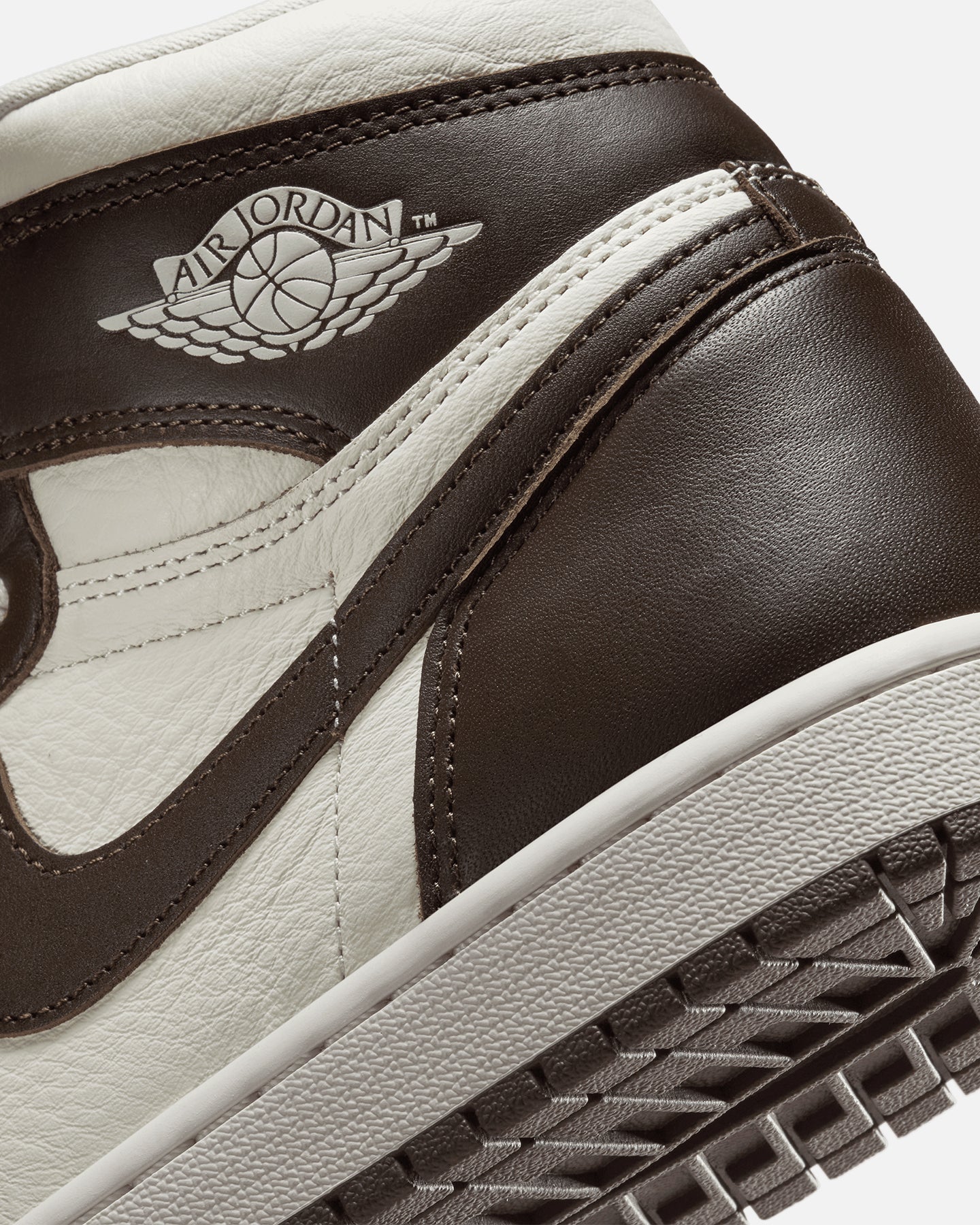 Jordan Women's Air Jordan 1 Retro High OG "Baroque Brown" Baroque Brown