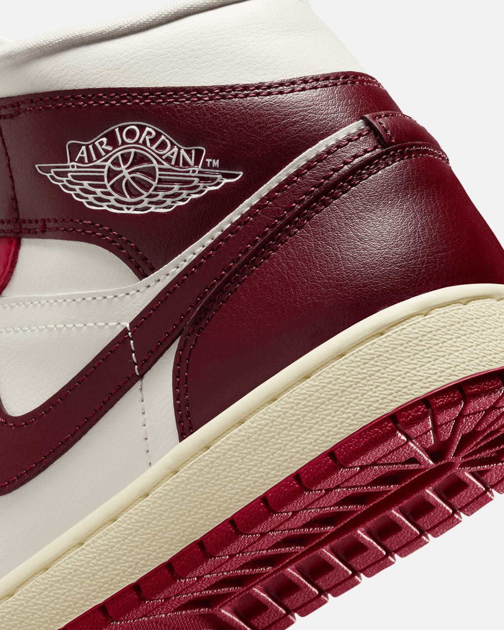 Jordan Women's Air Jordan 1 Mid Sail