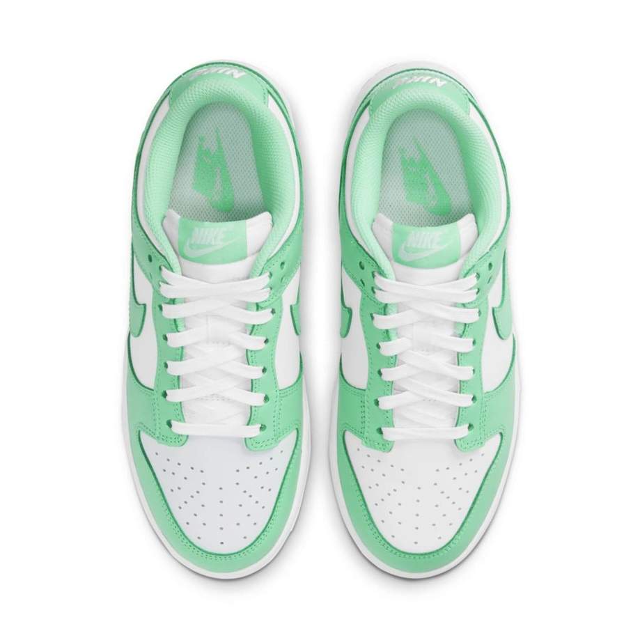 Nike Dunk Low 'Green Glow'