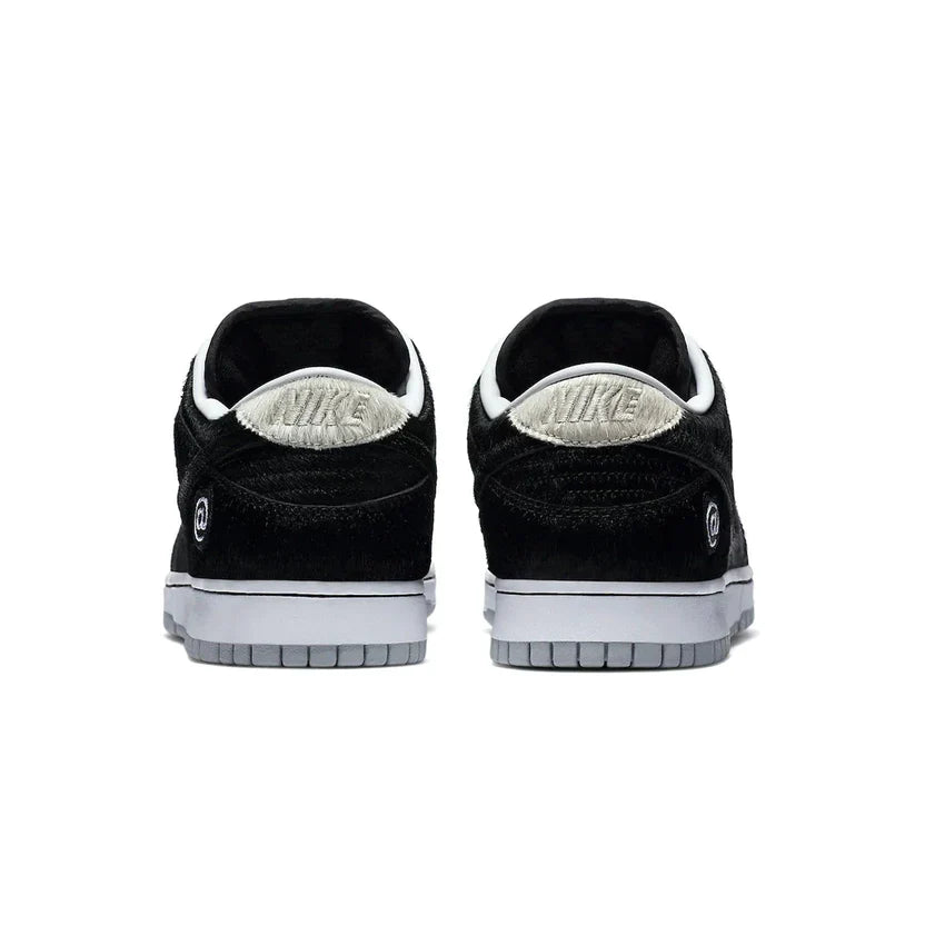 Nike SB x Medicom Toy Dunk Low 'BE@RBRICK'